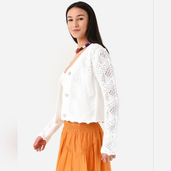 VINCE White Lace Stitch Cardigan Size Large - Picture 4 of 12